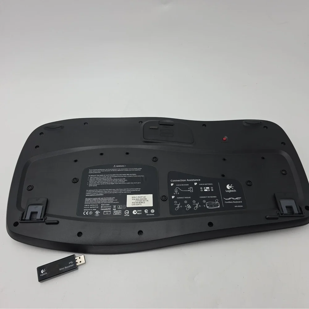 Logitech MK550 Comfort Wave Wireless Keyboard,Mouse,& Mini Receiver No Dongle